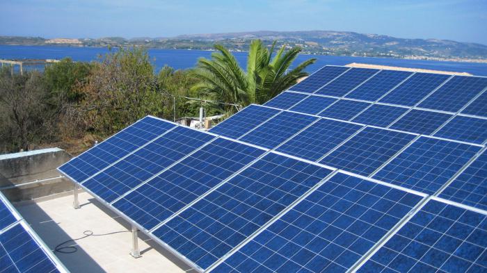 Αυτοπαραγωγή με φωτοβολταϊκά & ενεργειακή Δημοκρατία στην Ελλάδα του 2024
