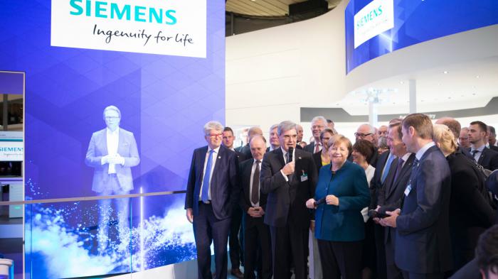 H Siemens οδηγεί τη βιομηχανία στο επόμενο επίπεδο του ψηφιακού μετασχηματισμού