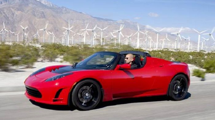 Συνεργασία της Tesla με την LG Chem για το Roadster EV